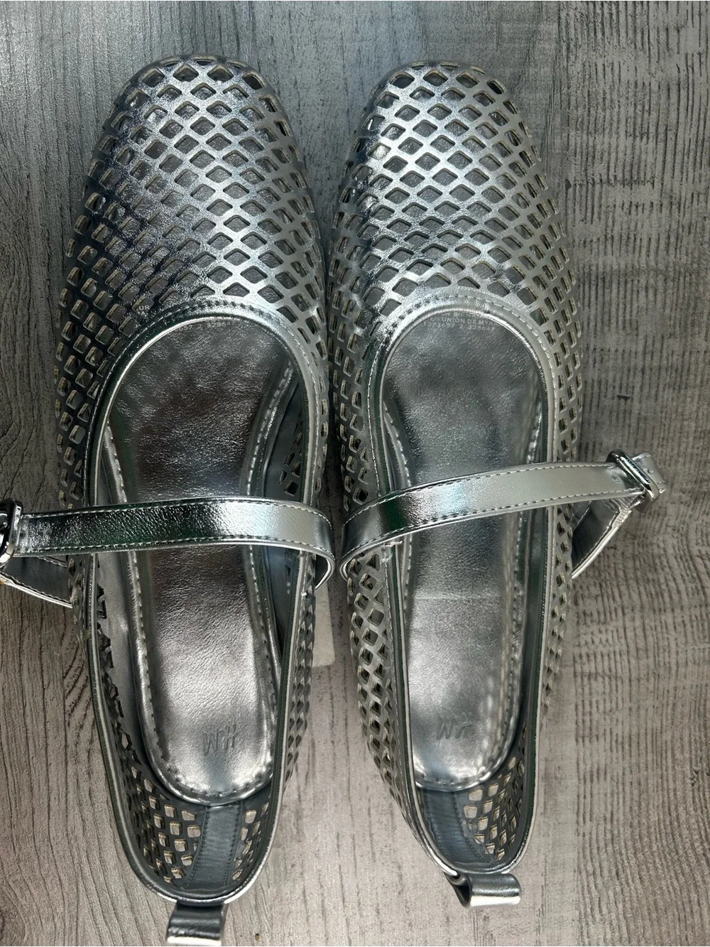 H&M Silver Metallic Mesh Mary Jane Ballet Flats Women’s Size 9 (40) Shoes